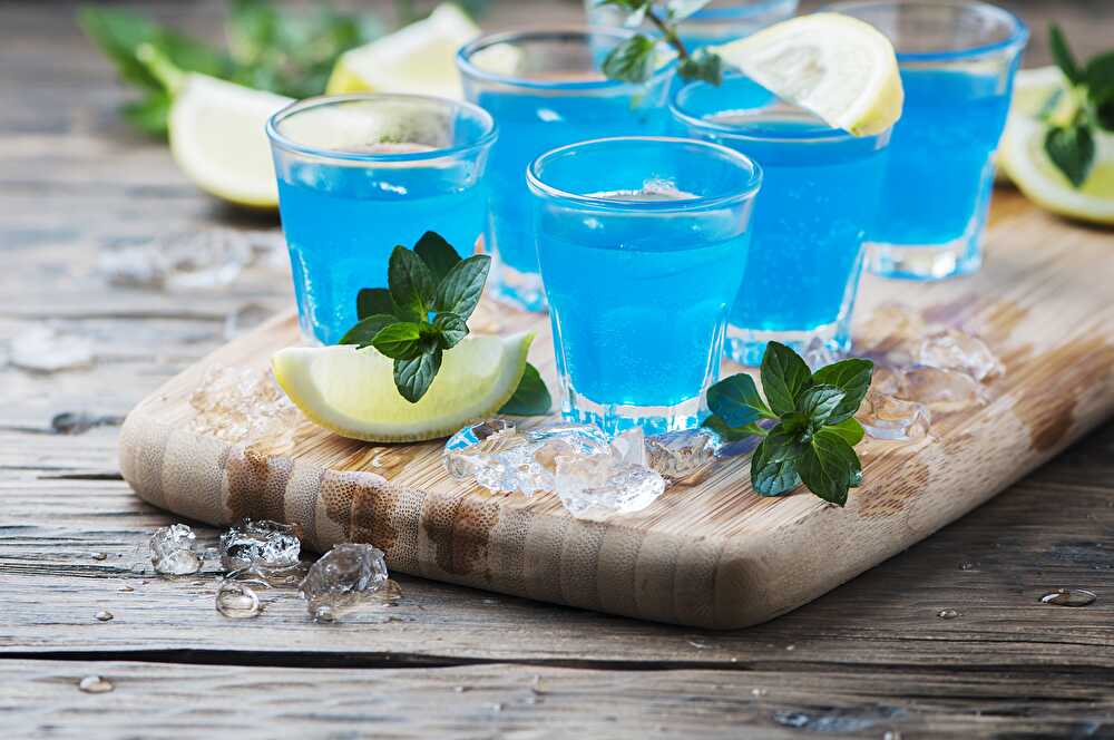 image Vodka blue tonic