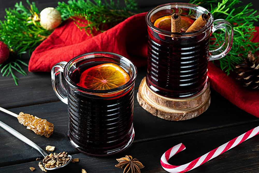 Vin chaud de Noël : Recette du cocktail Vin chaud de Noël - Cocktails Road