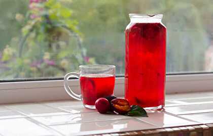 Limonade Pétillante aux Prunes et Cerises